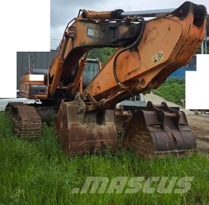 Doosan DX 520 LC 大型油圧ショベル12t以上（パワーショベル・ユンボ）