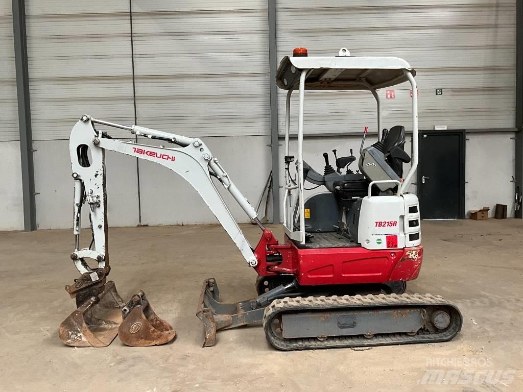 Takeuchi TB 215 R ミニ油圧ショベル 7t以下（ミニユンボ・ミニディガー）