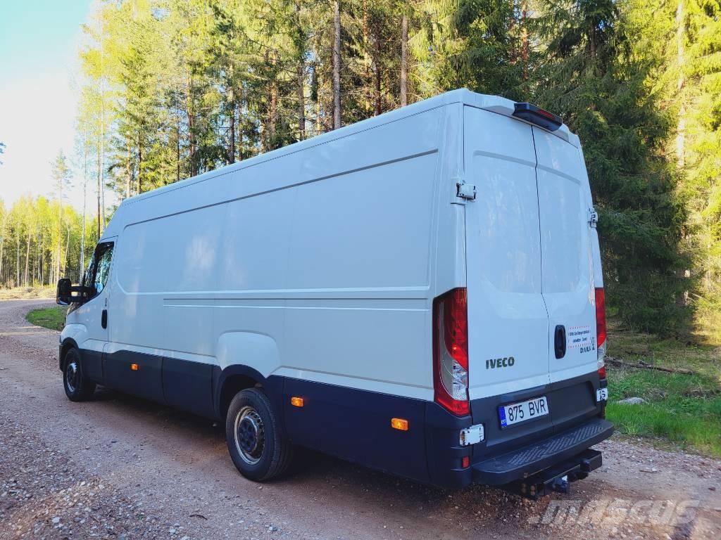 Iveco Daily 35 S15 パネルバン