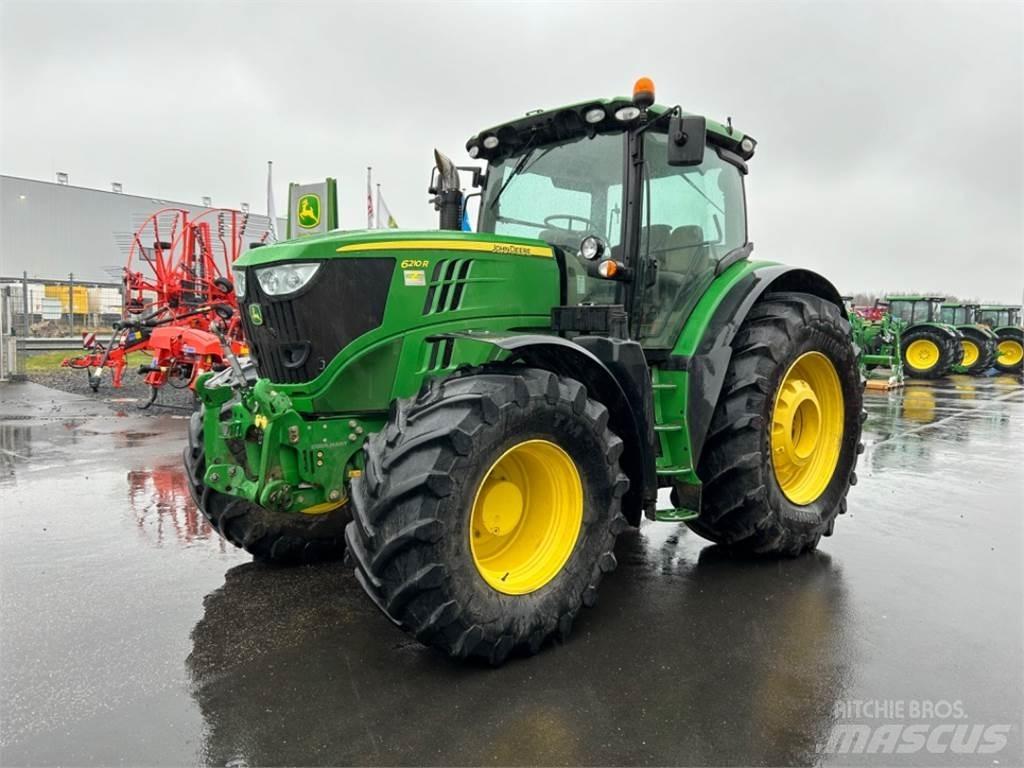 John Deere 6210R トラクター