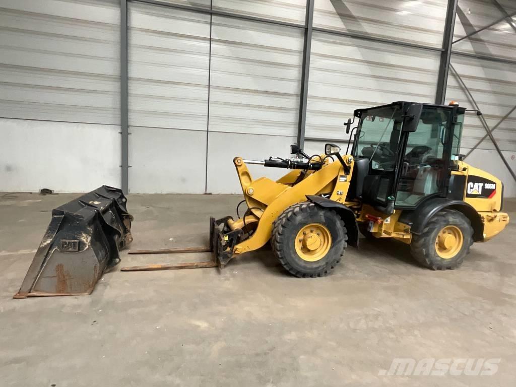 CAT 906 M ホイールローダー・タイヤショベル