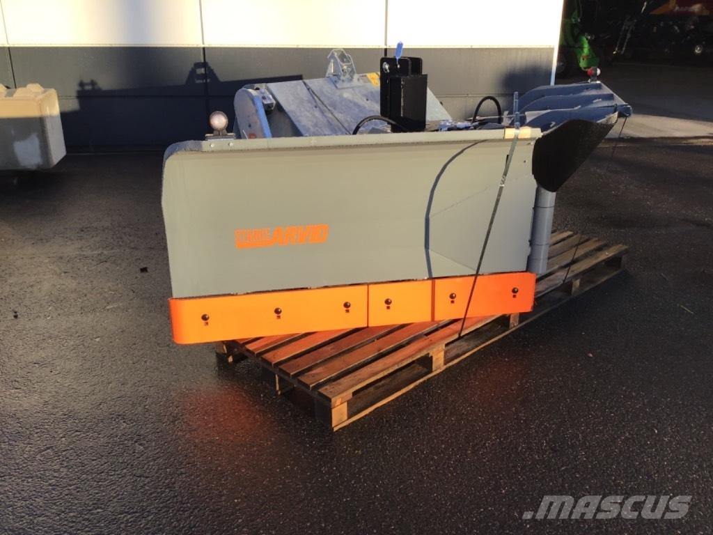 Fjärås 325 VIK PLOG スノーブレードとプラウ