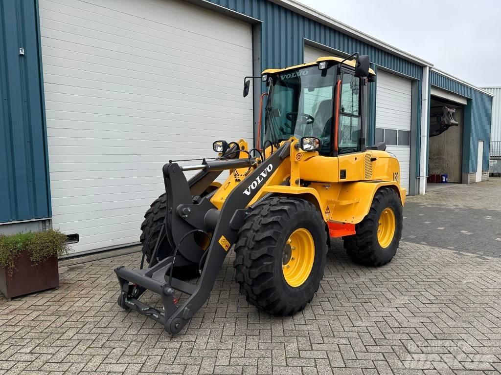 Volvo L30HS ホイールローダー・タイヤショベル