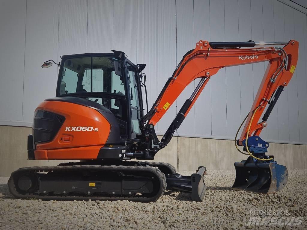 Kubota KX 060-5 ミニ油圧ショベル 7t以下（ミニユンボ・ミニディガー）