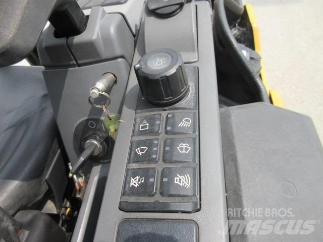 CAT 302 CR ミニ油圧ショベル 7t以下（ミニユンボ・ミニディガー）