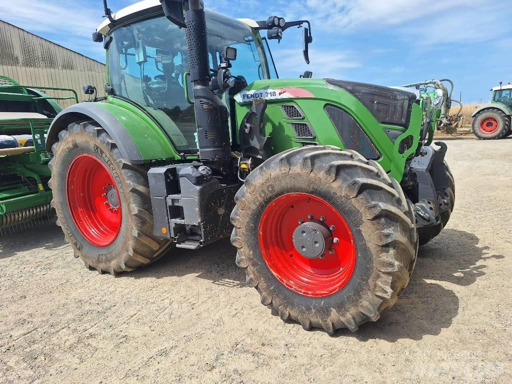 Fendt 718 トラクター