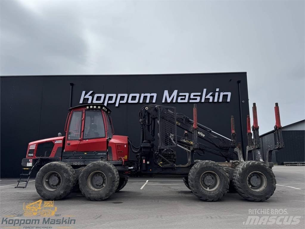 Komatsu 895 フォワーダー