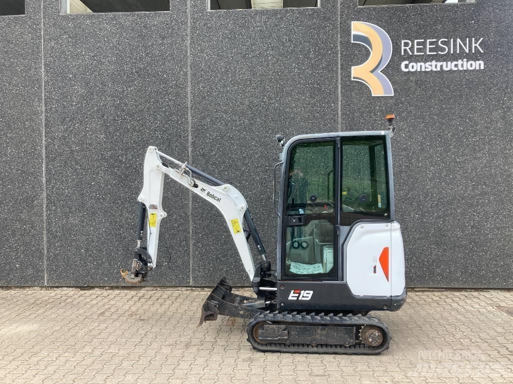 Bobcat E19 ミニ油圧ショベル 7t以下（ミニユンボ・ミニディガー）