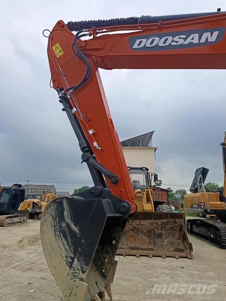 Doosan DX 300 LC 大型油圧ショベル12t以上（パワーショベル・ユンボ）