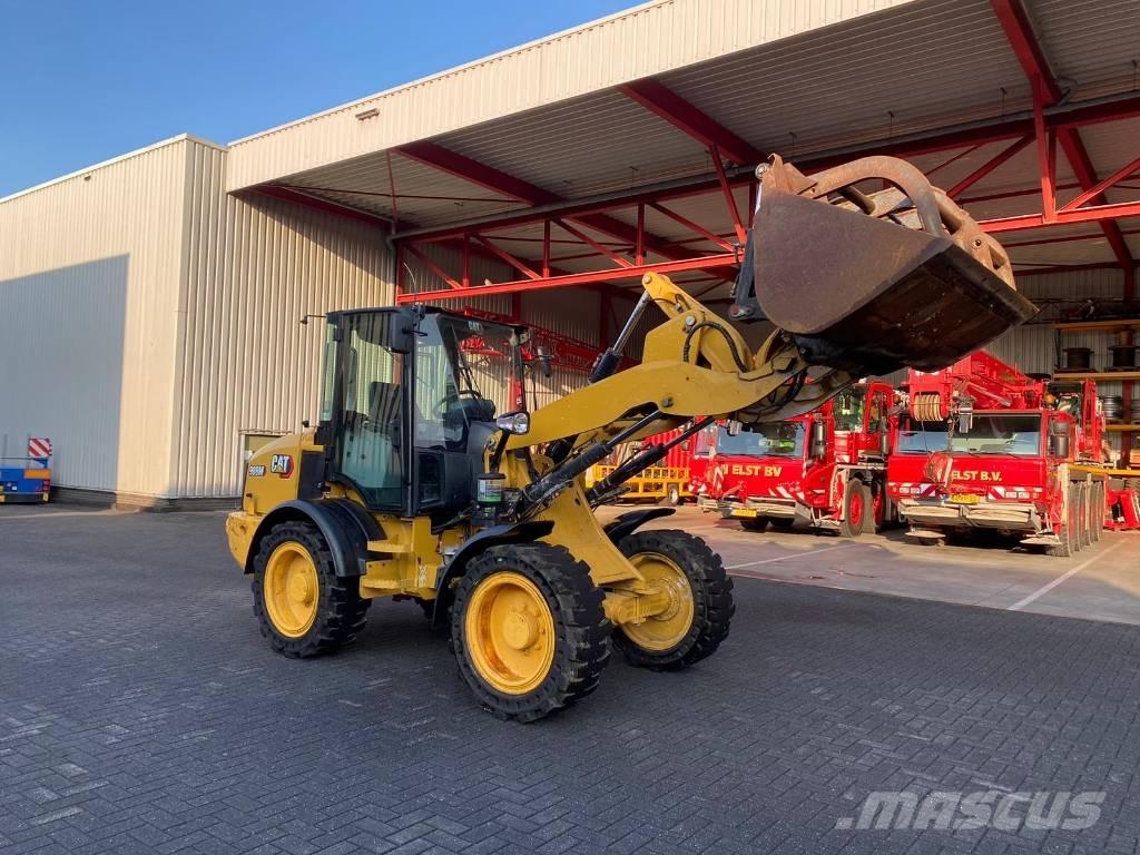 CAT 908M ホイールローダー・タイヤショベル