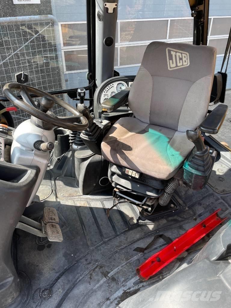 JCB 3CX バックホーローダー