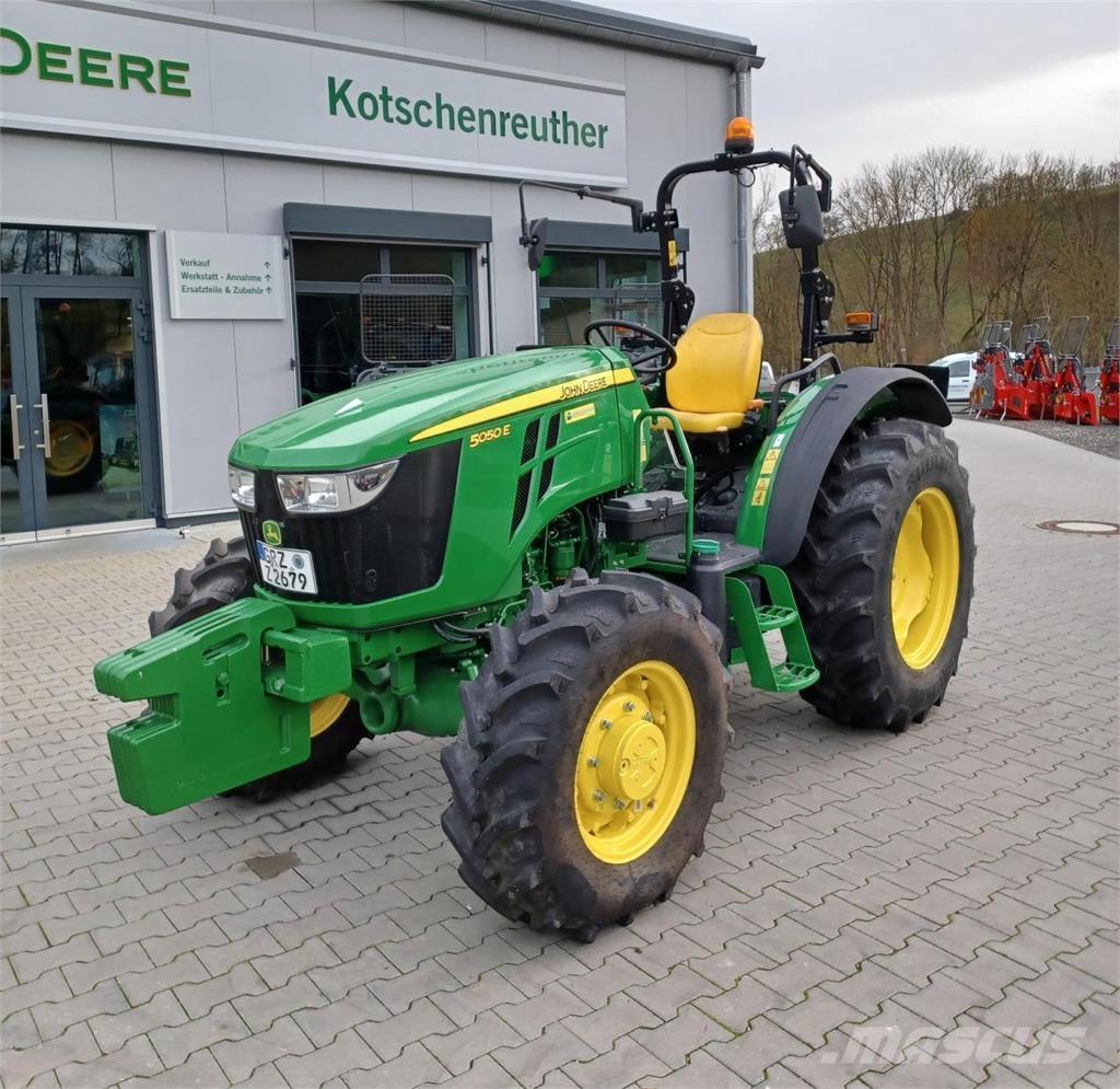 John Deere 5050E トラクター