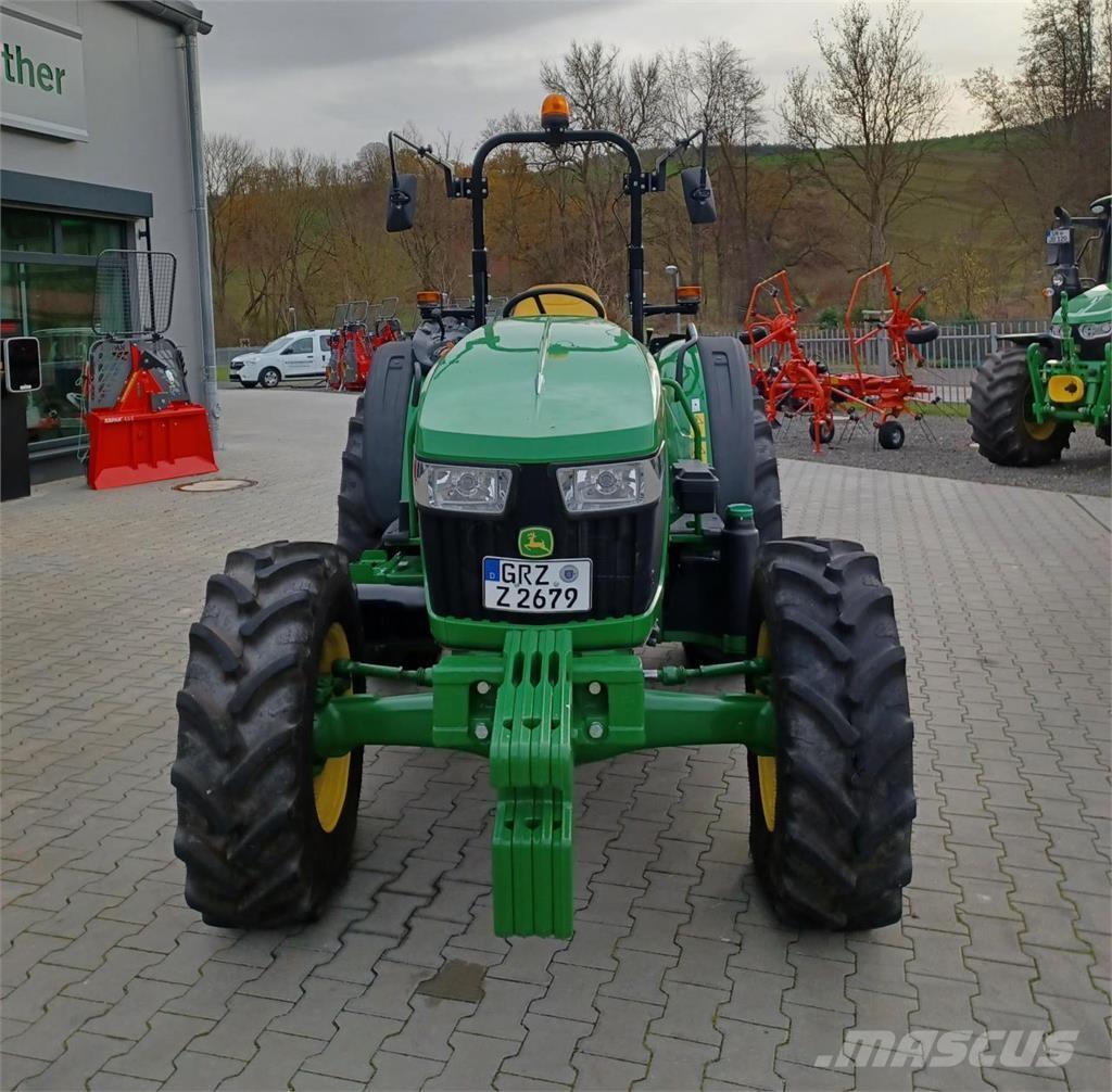 John Deere 5050E トラクター