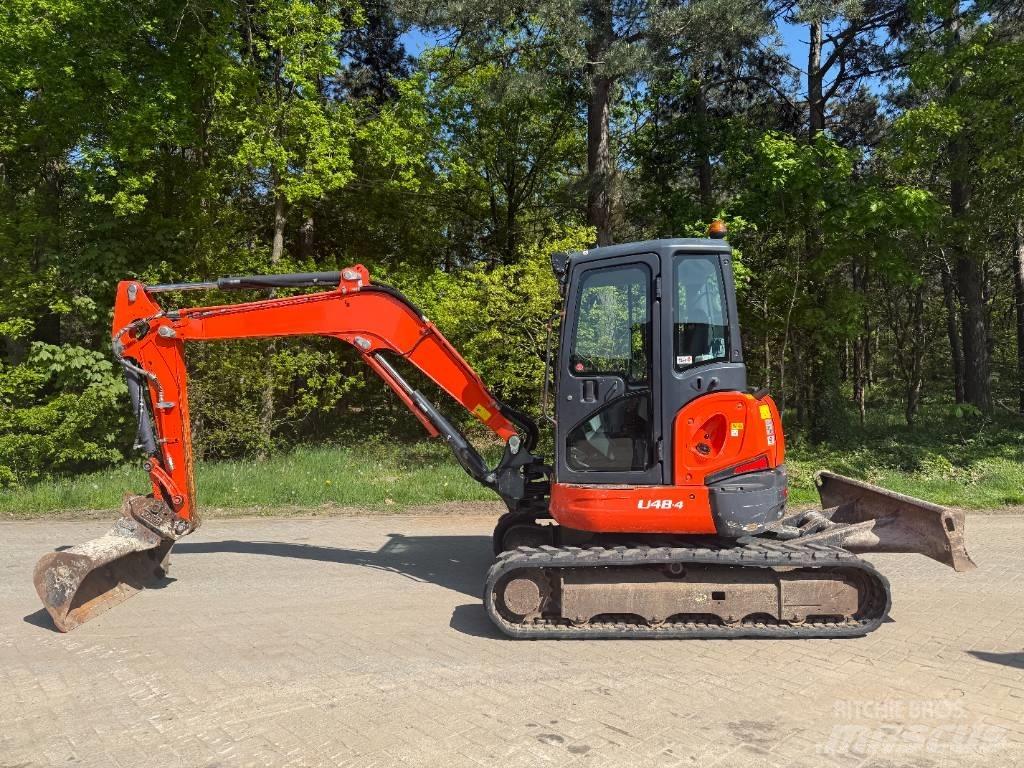 Kubota KX 048-4 ミニ油圧ショベル 7t以下（ミニユンボ・ミニディガー）