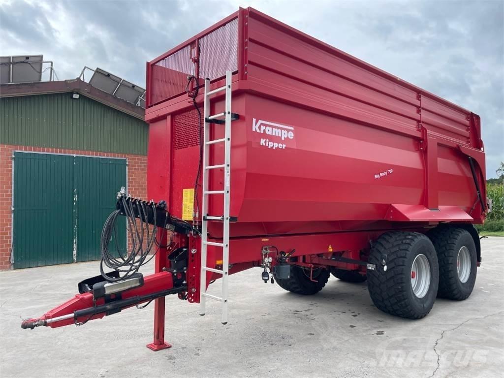 Krampe BigBody 700 ベールトレーラー
