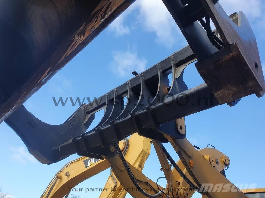  HKS long reach バケット