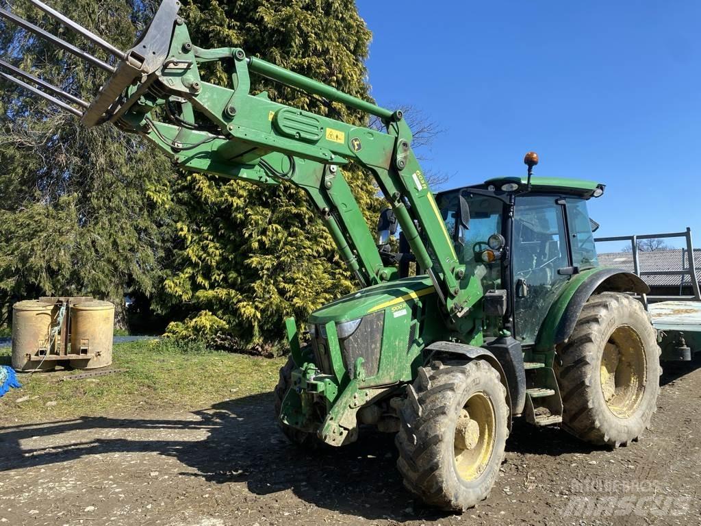 John Deere 5100 R トラクター