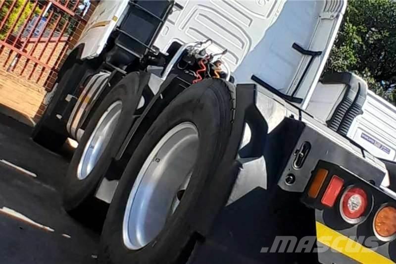 Volvo FMX 440 その他トラック