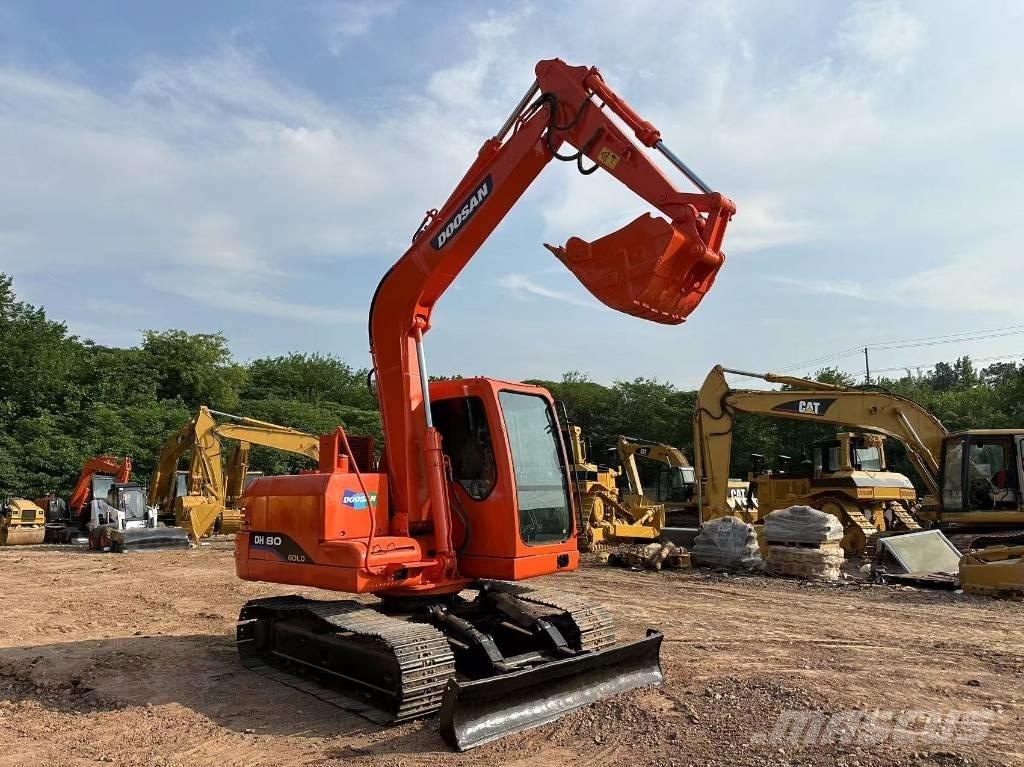 Doosan DH 80 大型油圧ショベル12t以上（パワーショベル・ユンボ）