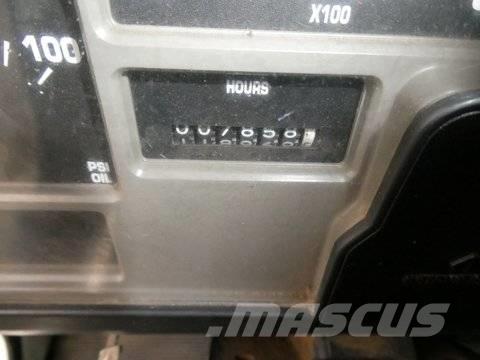 International 4700 多目的／汎用車両