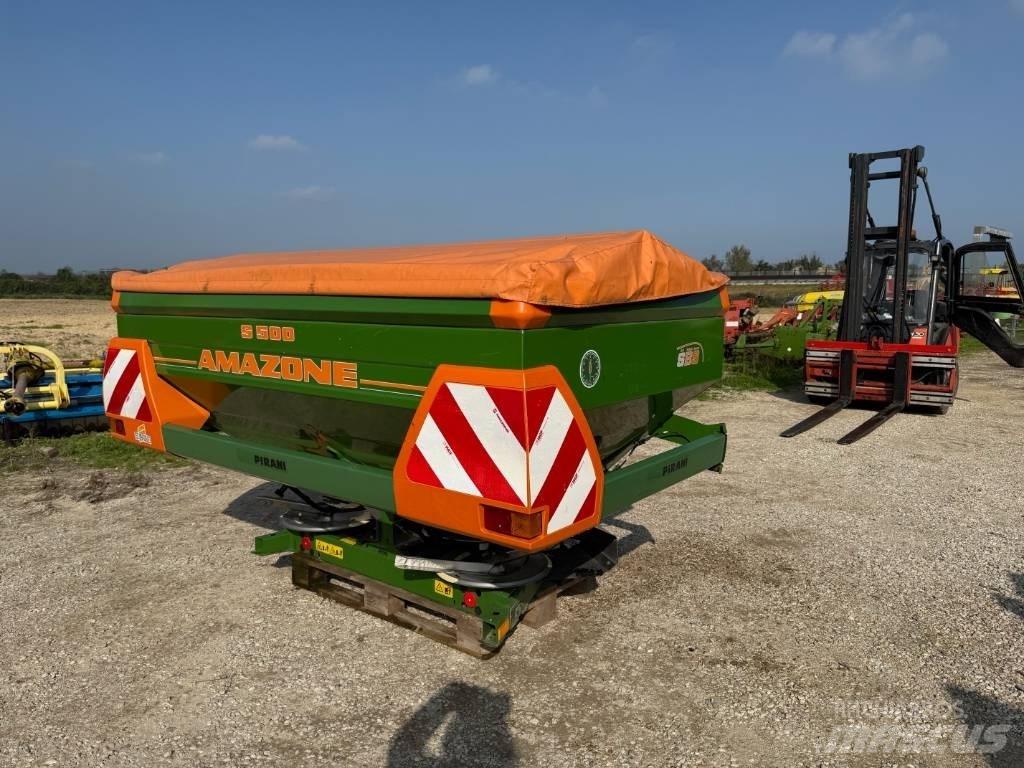 Amazone ZA-M 1500 ミネラル散布機