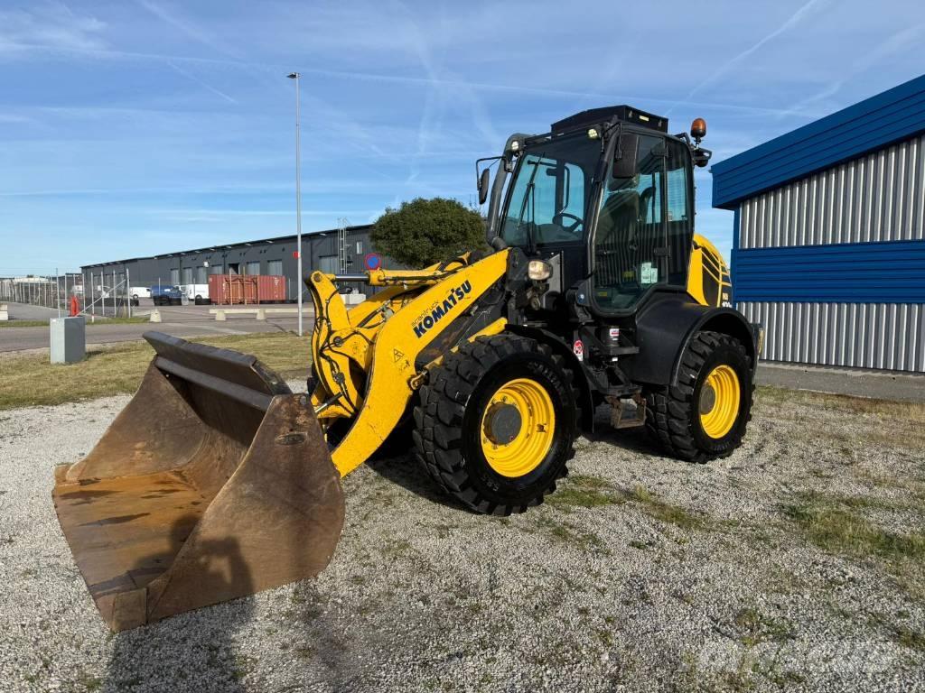 Komatsu WA100 M-7 ホイールローダー・タイヤショベル