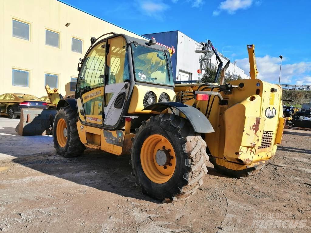 New Holland LM1740 A テレスコーピックハンドラー