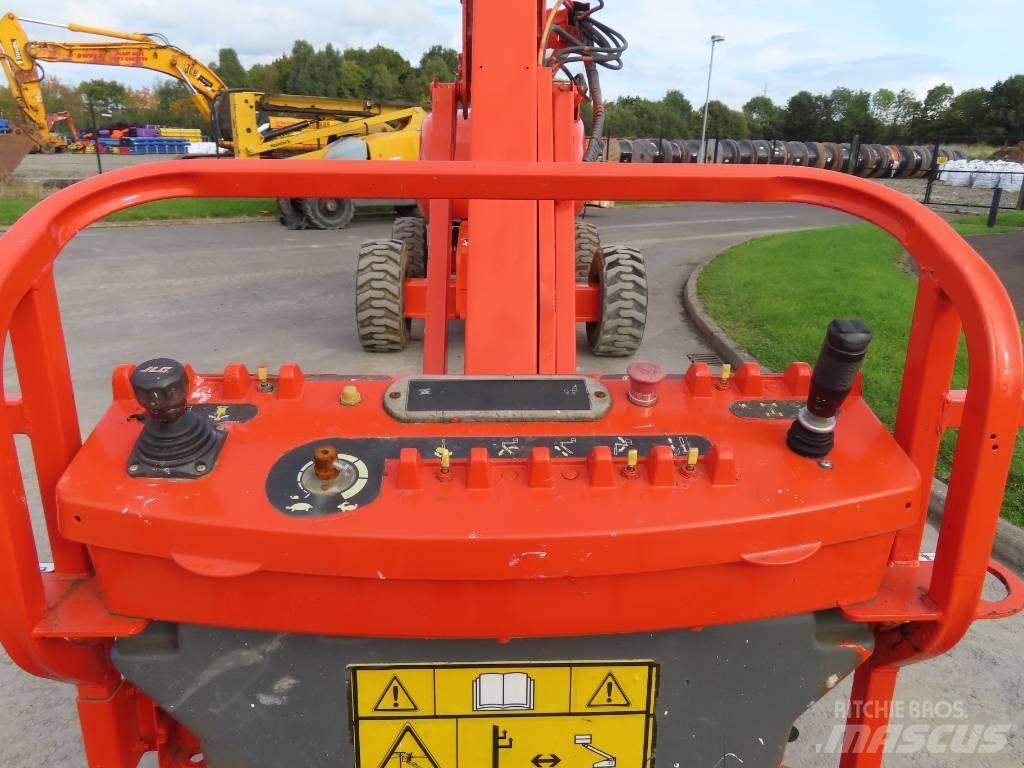 JLG 660 SJ ブームリフト　直伸型
