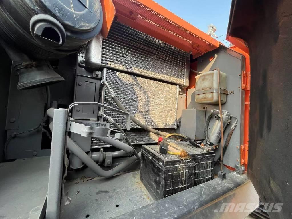 Hitachi ZX 160 大型油圧ショベル12t以上（パワーショベル・ユンボ）