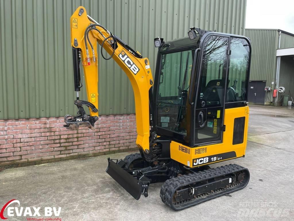 JCB 19 C-1 ミニ油圧ショベル 7t以下（ミニユンボ・ミニディガー）