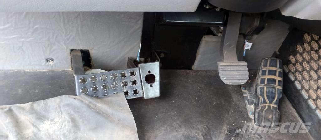 CAT 730 C 2 アーティキュレート式ダンプトラック