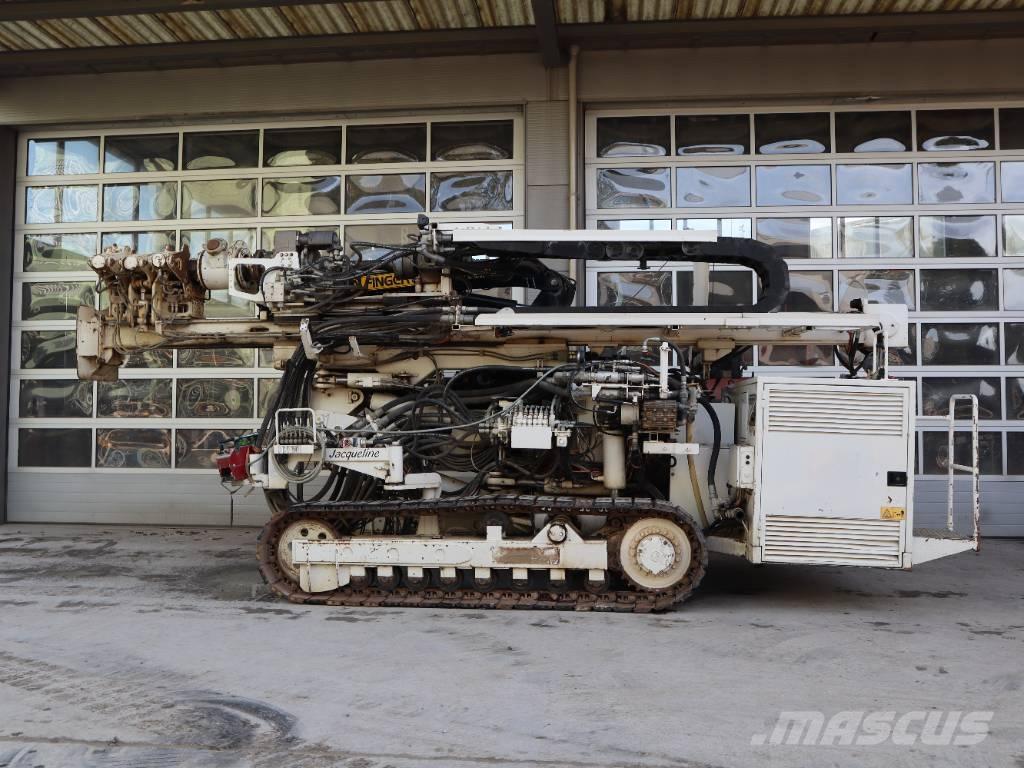 Klemm KR 805-1 クローラドリル