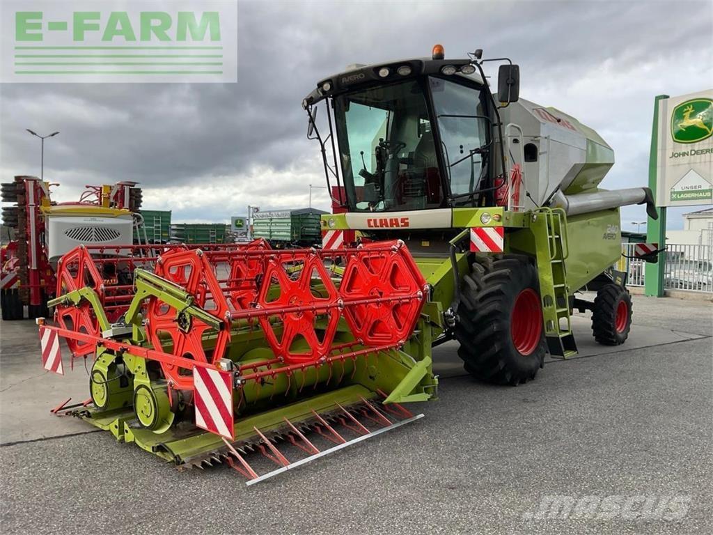 CLAAS AVERO 240 コンバイン