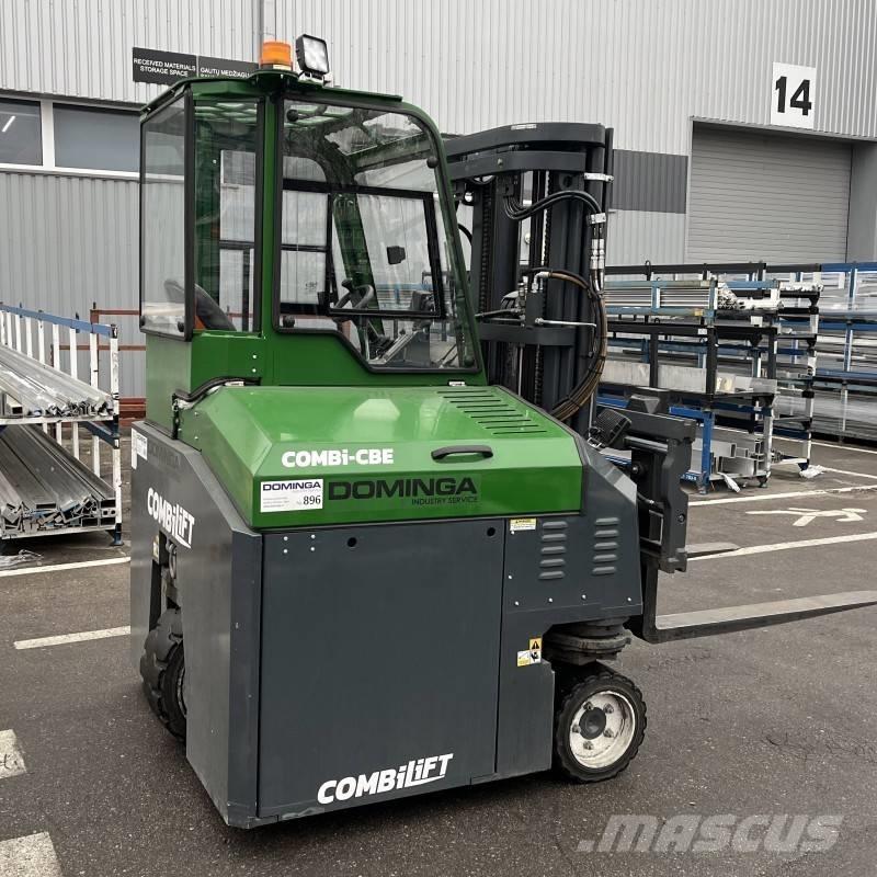 Combilift CBE 2500 全方向リーチ型フォークリフト