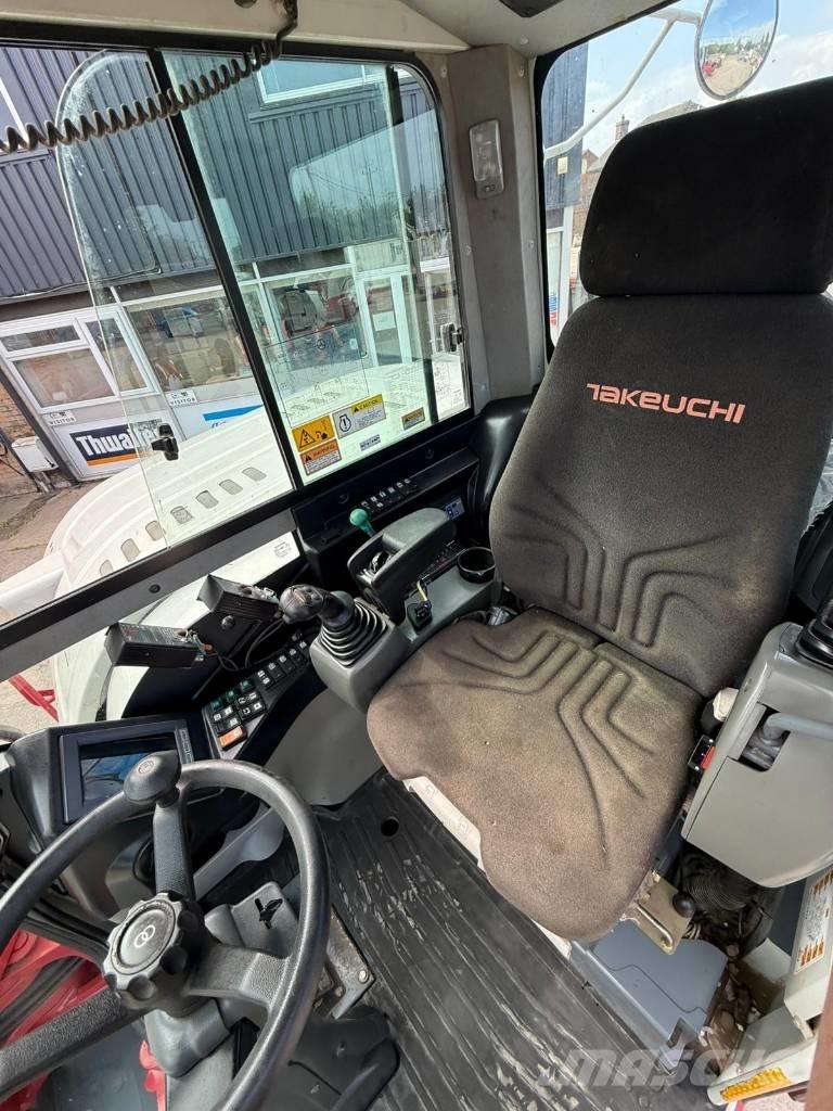 Takeuchi TB 295 W ホイール式油圧ショベル（パワーショベル・ユンボ・バックホー）