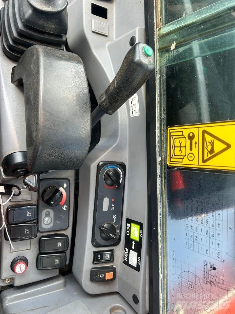 Kubota KX 80-4 中型油圧ショベル 7ｔ-12ｔ（ユンボ・パワーショベル・バックホー）