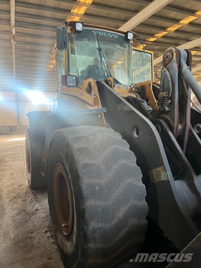 Volvo L 120 E ホイールローダー・タイヤショベル