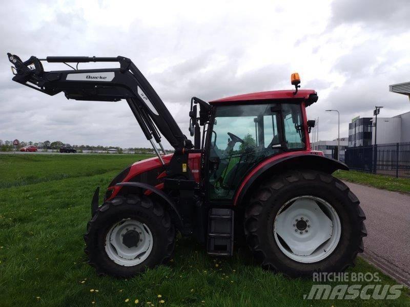Valtra A 114 HT4 トラクター