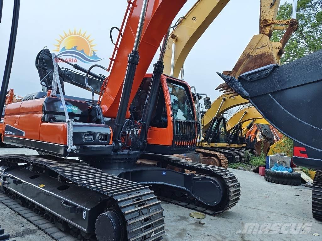Doosan DX 300 LC 大型油圧ショベル12t以上（パワーショベル・ユンボ）