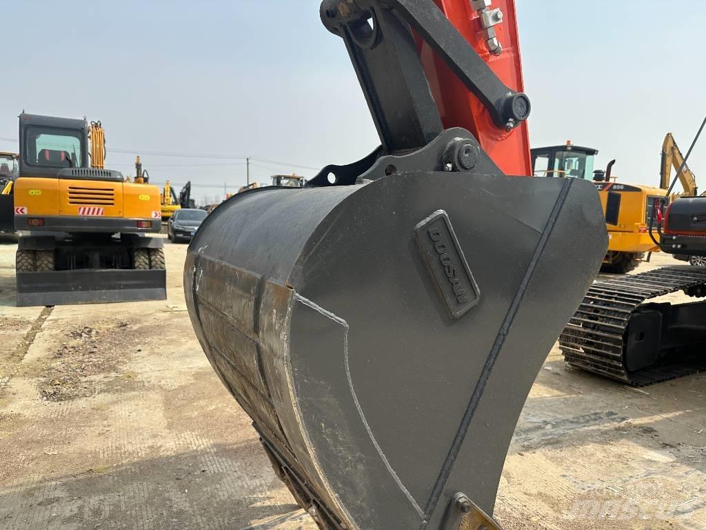 Doosan DX 225LC-9C 大型油圧ショベル12t以上（パワーショベル・ユンボ）