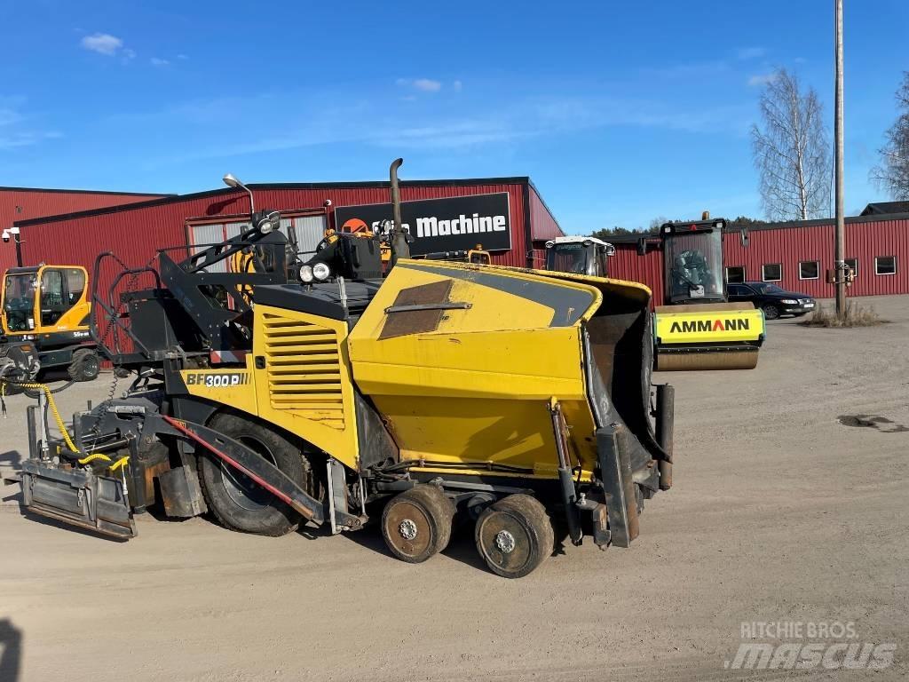 Bomag BF 300 P アスファルトフィニッシャ