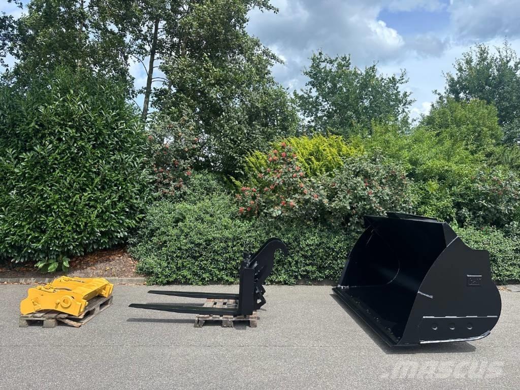 CAT 938M ホイールローダー・タイヤショベル