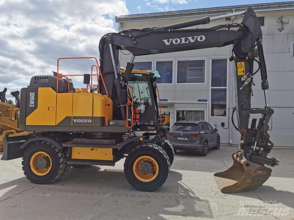 Volvo EW160E ホイール式油圧ショベル（パワーショベル・ユンボ・バックホー）