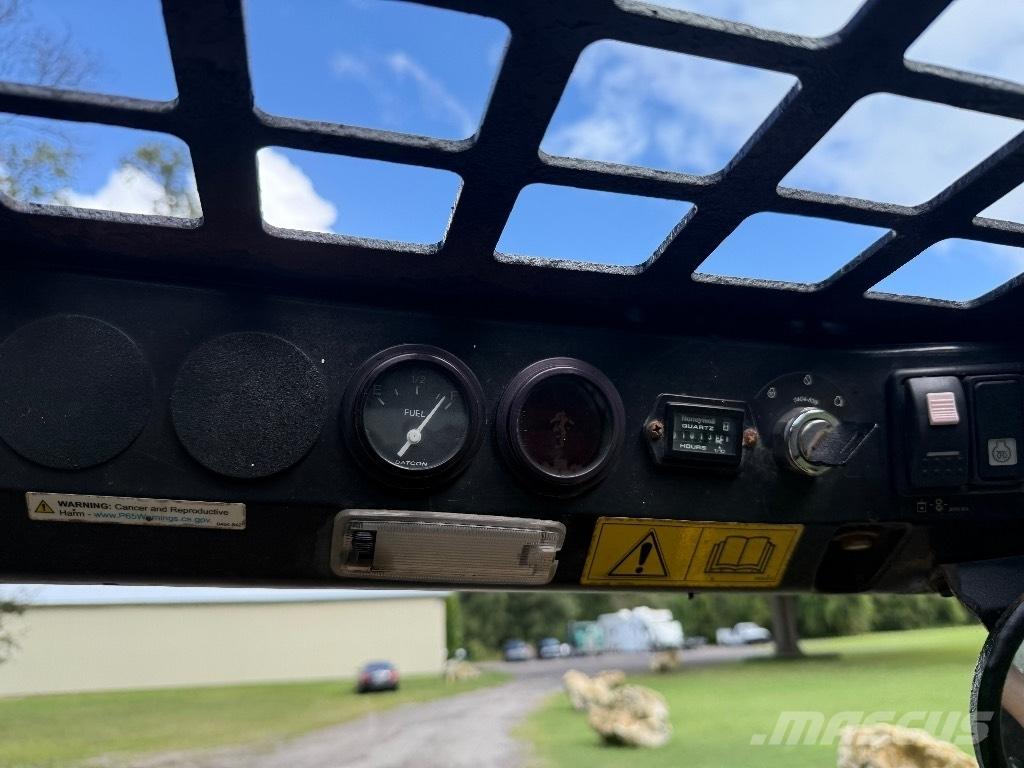 ASV RT 25 スキッドステアローダー