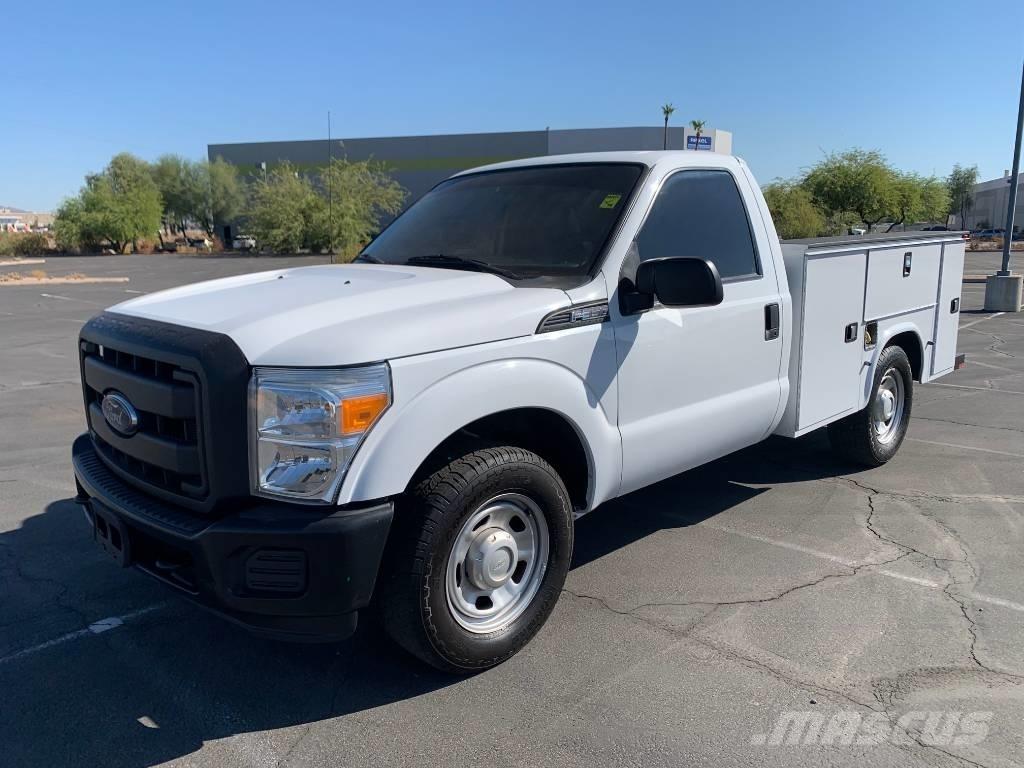 Ford F 350 HD 多目的／汎用車両
