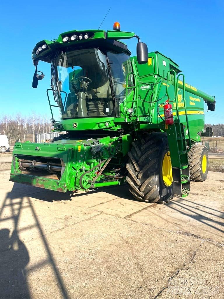 John Deere T 670 i コンバイン