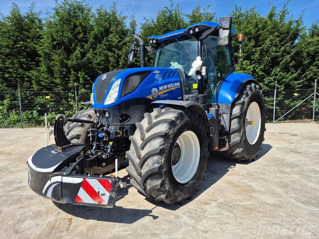 New Holland T7.225 トラクター