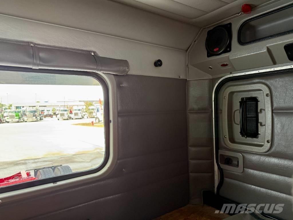 Peterbilt 379 中古トラクターヘッド | トレーラーヘッド