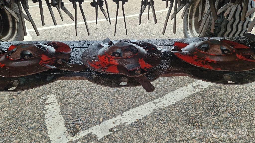 Kverneland 4332LT 芝刈り機