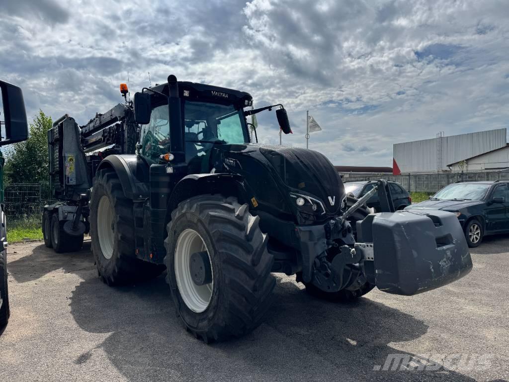 Valtra S 374 トラクター